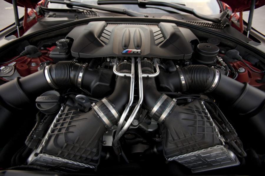  BMW M6 2013 года  (фото 74 из 88)